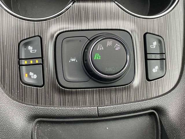 Used 2023 GMC Acadia SLT image 26