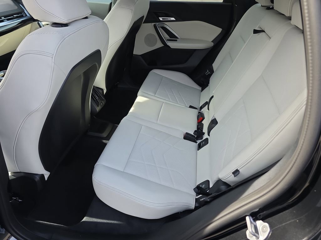 Used 2026 BMW X1 xDrive28i image 10