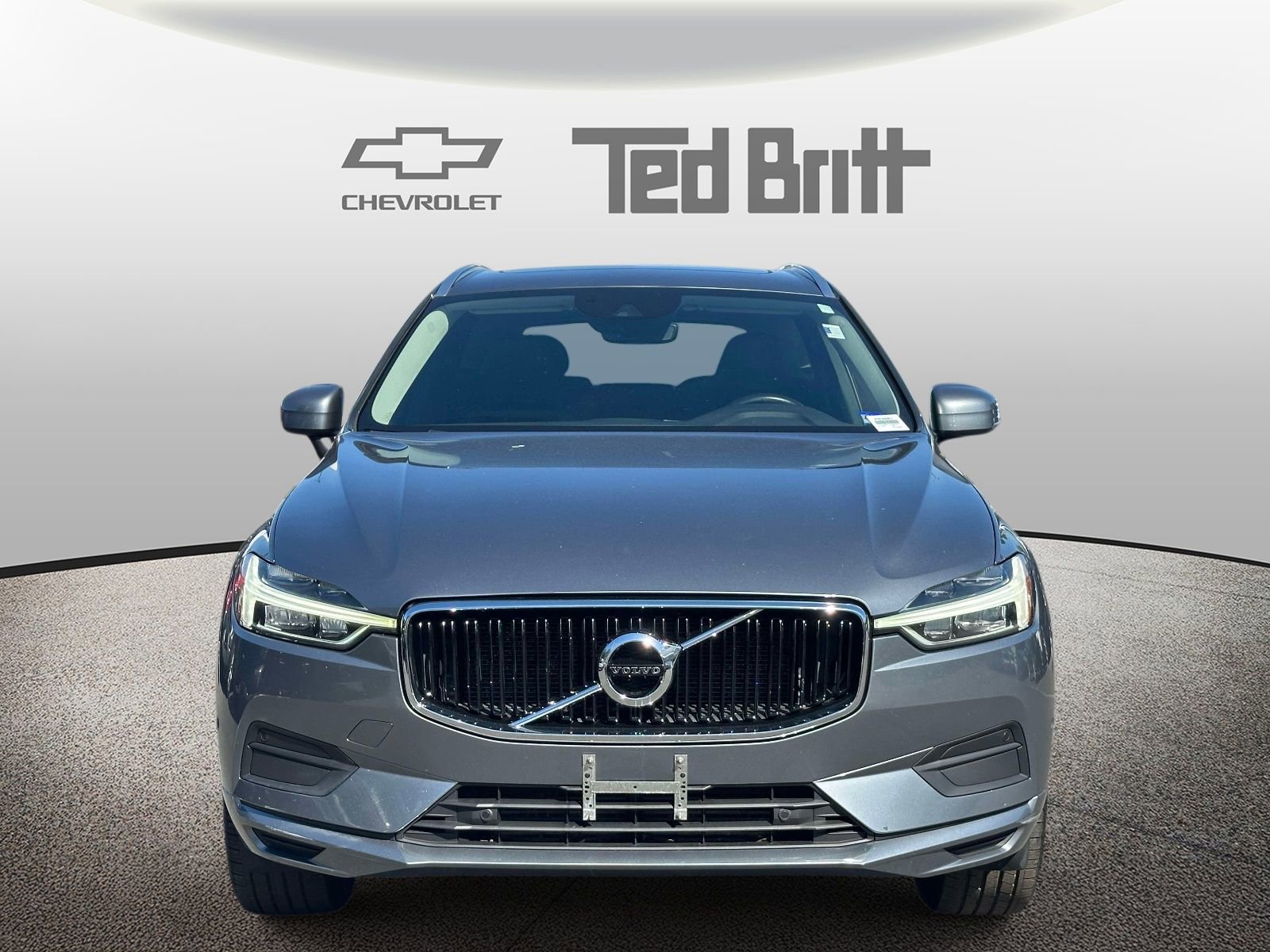 Used 2018 Volvo XC60 T5 Momentum w/ Convenience Package AWD/4WD image 2