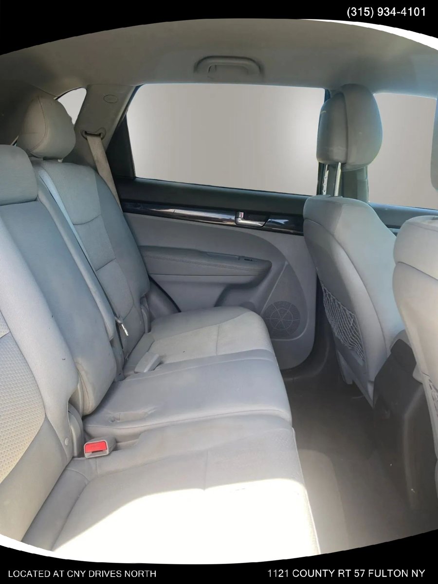 Used 2013 Kia Sorento LX AWD/4WD image 10