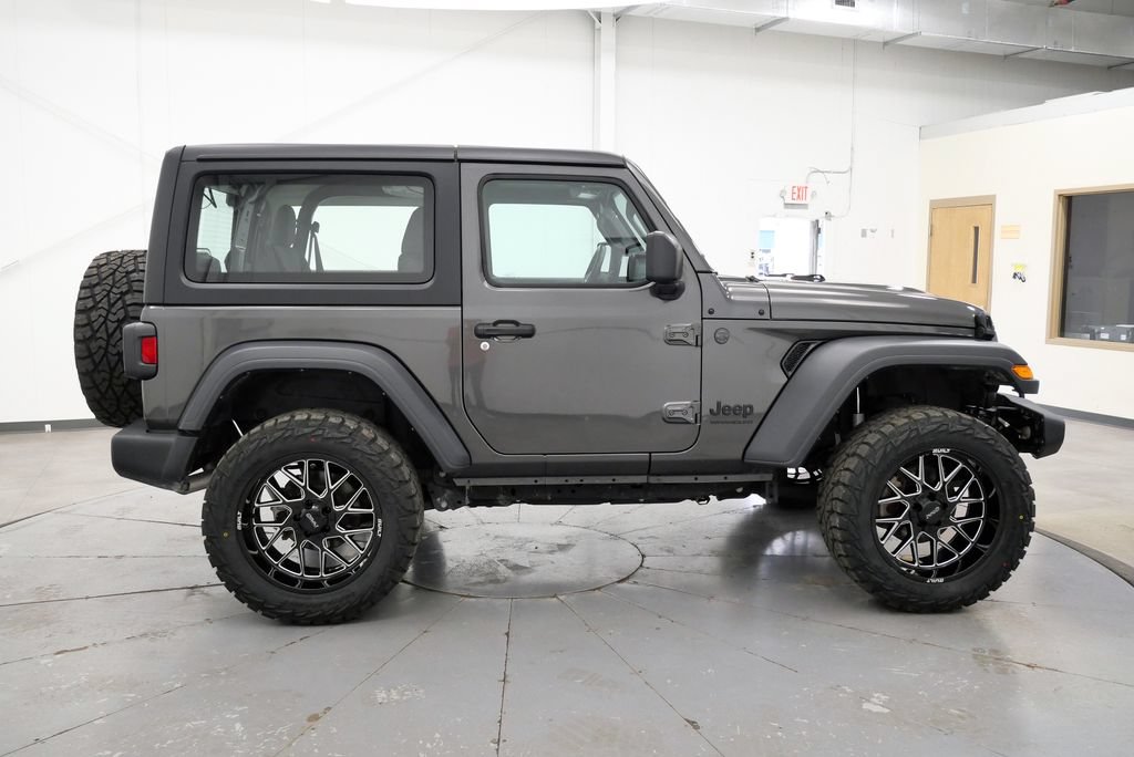 Used 2024 Jeep Wrangler Sport AWD/4WD image 8