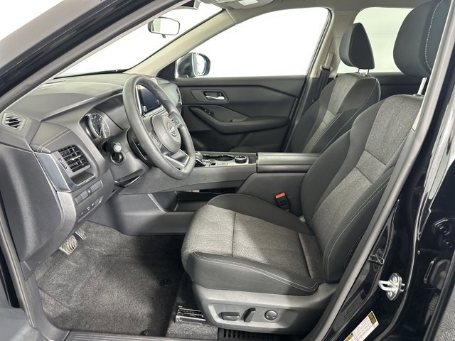 Certified 2024 Nissan Rogue SV image 6