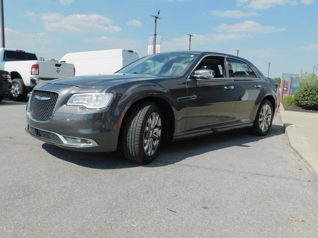 Used 2019 Chrysler 300 Limited w/ Safetytec Plus Group image 4