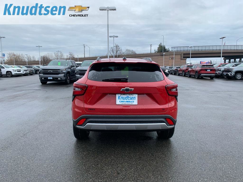 New 2026 Chevrolet Trax LT w/ Driver Confidence Package image 6