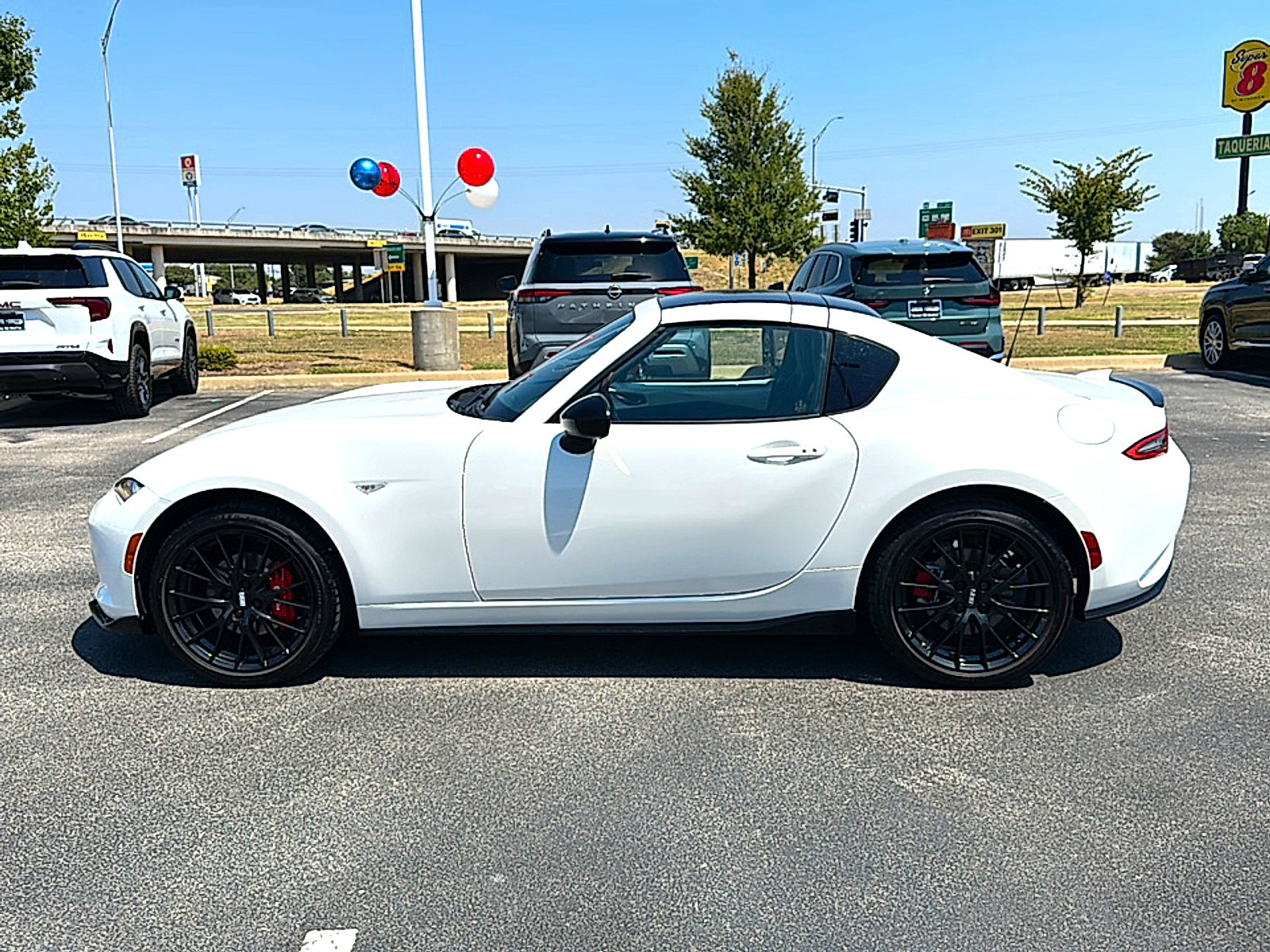 Used 2025 MAZDA MX-5 Miata RF Club RWD image 5