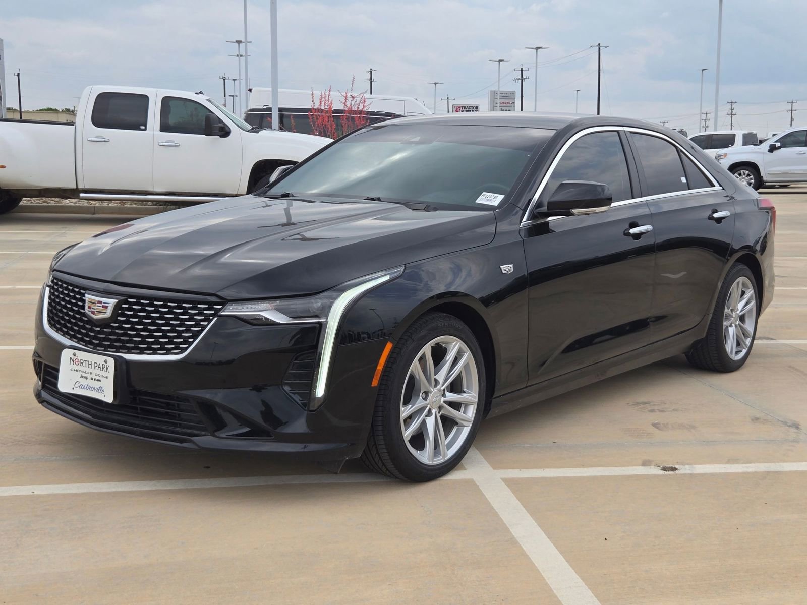 Used 2023 Cadillac CT4 Luxury RWD image 7