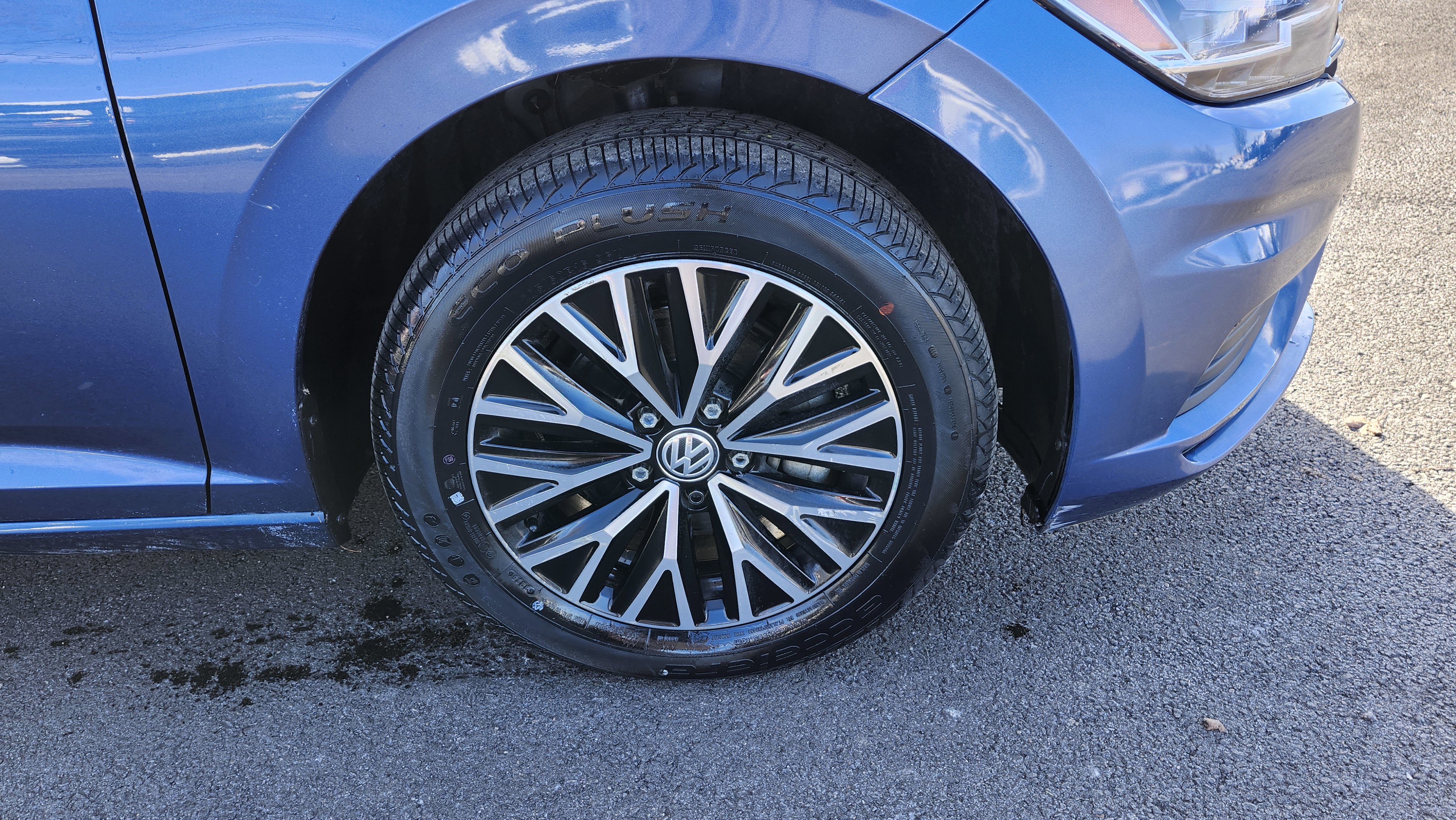Used 2021 Volkswagen Jetta SE w/ SE Cold Weather Package image 11