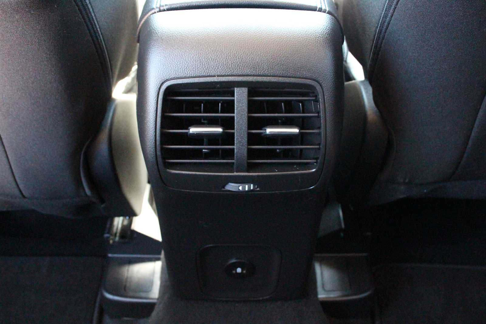 Used 2024 Ford Escape Active AWD/4WD image 27