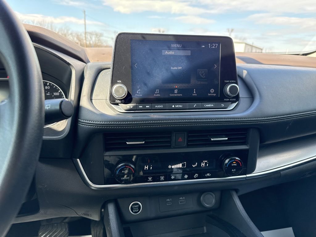 Used 2023 Nissan Rogue SV FWD image 23