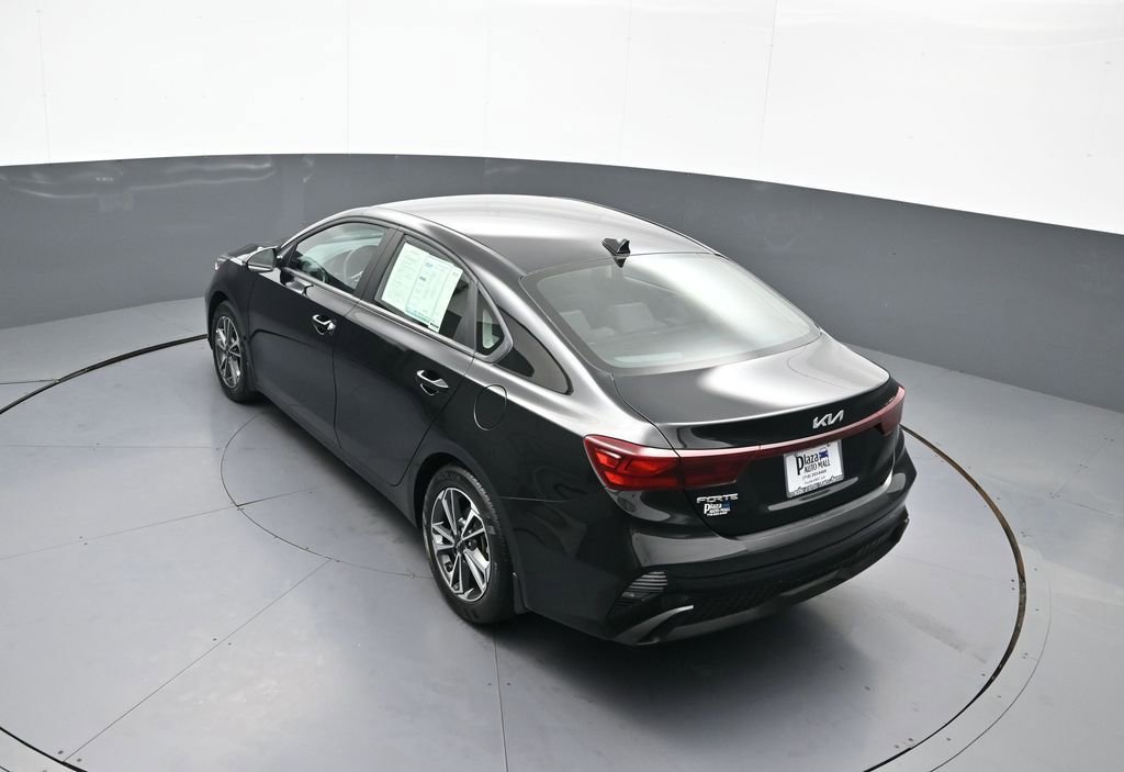 Certified 2023 Kia Forte LXS w/ LXS Technology Package FWD image 38