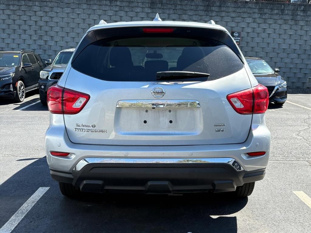Used 2019 Nissan Pathfinder SV image 5