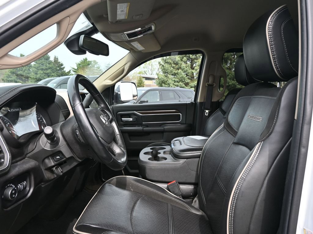 Used 2022 RAM 2500 Laramie AWD/4WD image 16