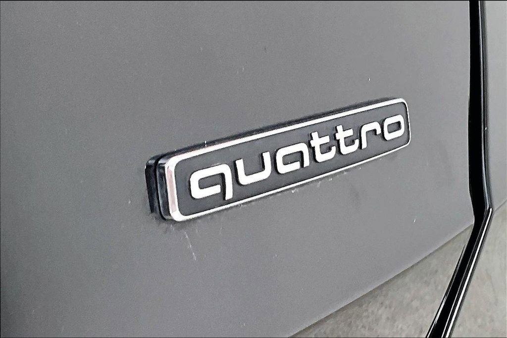 Used 2021 Audi Q3 2.0T Premium Plus w/ Premium Plus Package AWD/4WD image 39