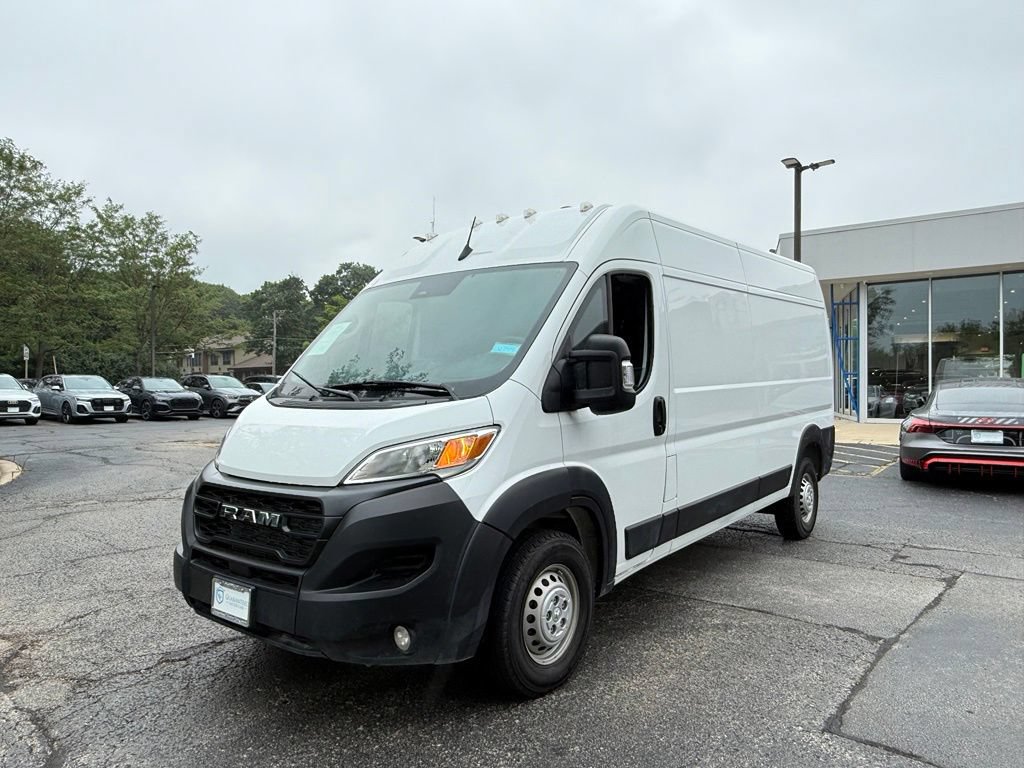 Used 2025 RAM ProMaster 2500 w/ Convenience Group FWD image 2