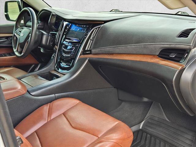 Used 2017 Cadillac Escalade Premium Luxury w/ LPO, Radiant Package image 25