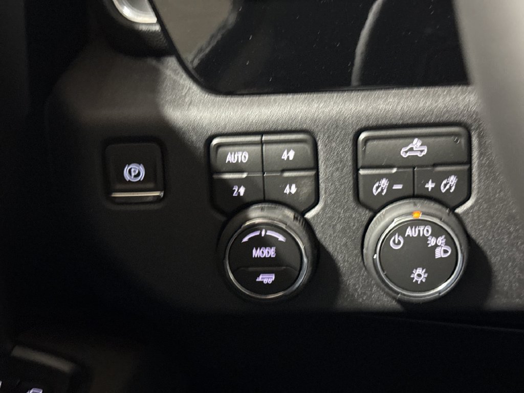 New 2026 Chevrolet Silverado 1500 LT w/ Z71 Off-Road Package AWD/4WD image 19