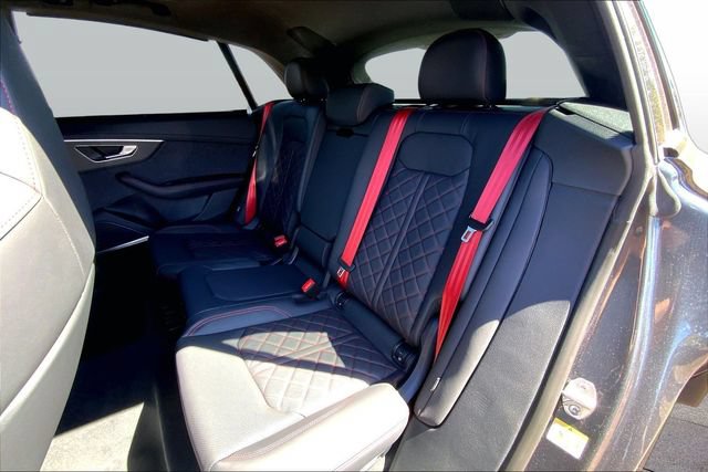 New 2027 Audi SQ8 Prestige AWD/4WD image 9