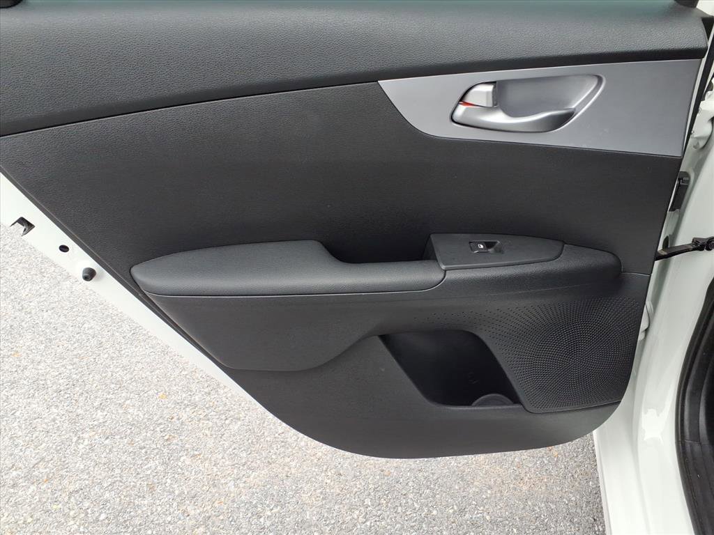 Used 2024 Kia Forte LXS w/ LXS Technology Package image 20