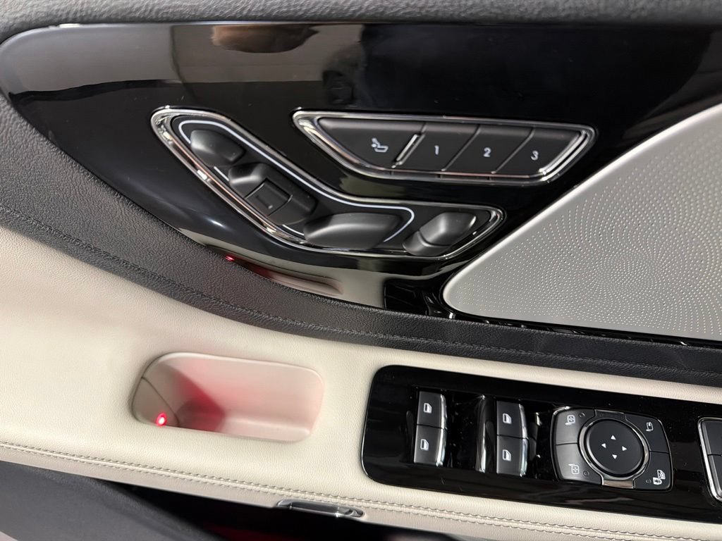 New 2026 Lincoln Aviator Reserve AWD/4WD image 28