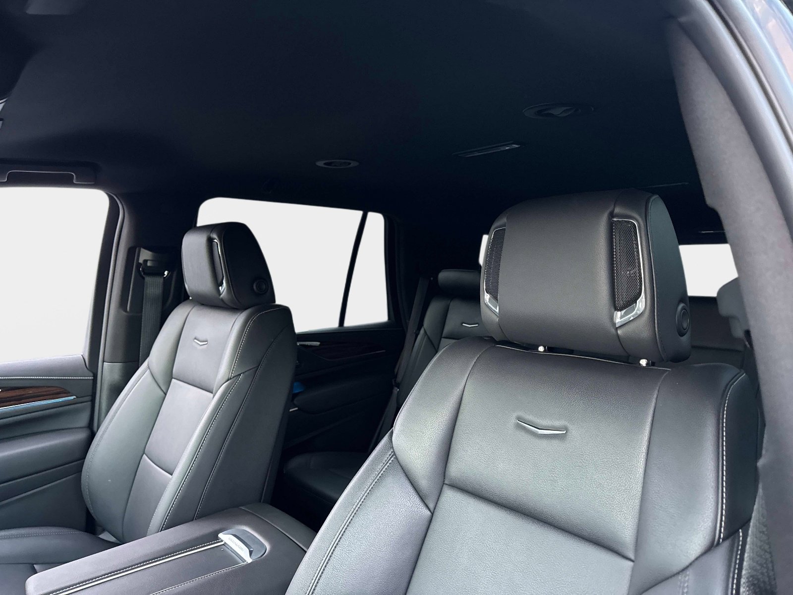 Used 2024 Cadillac Escalade Luxury image 20