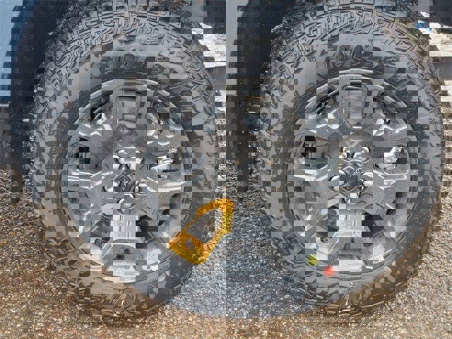 New 2025 Ford Maverick Tremor image 9