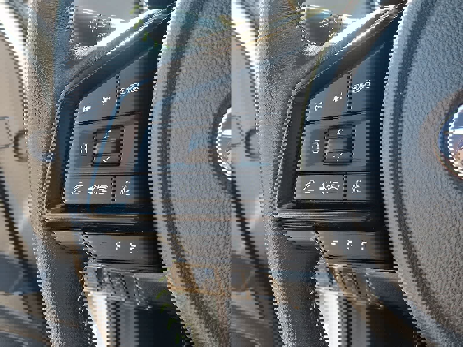 Used 2025 Subaru Outback Onyx Edition w/ Popular Package #2 image 23