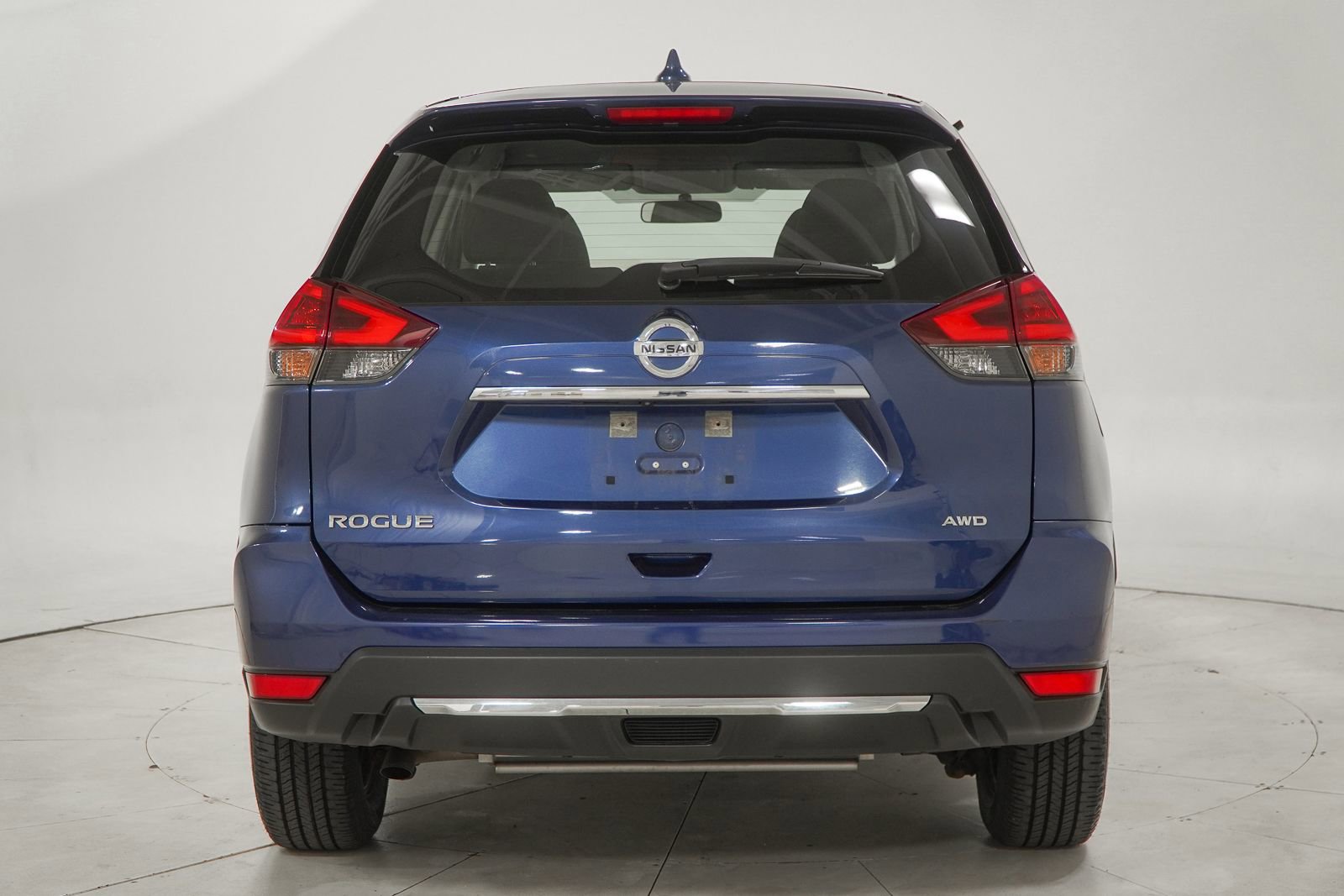 Used 2018 Nissan Rogue S image 9