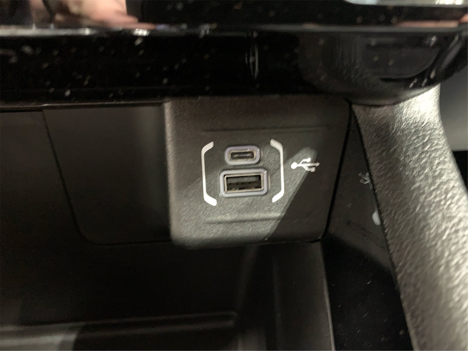 New 2026 Jeep Compass Latitude AWD/4WD image 31