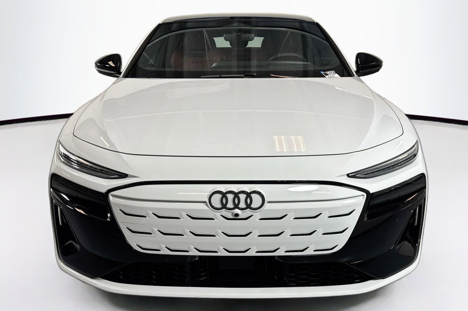 Used 2025 Audi S6 e-tron Prestige w/ 21" Black Optic Package AWD/4WD image 2