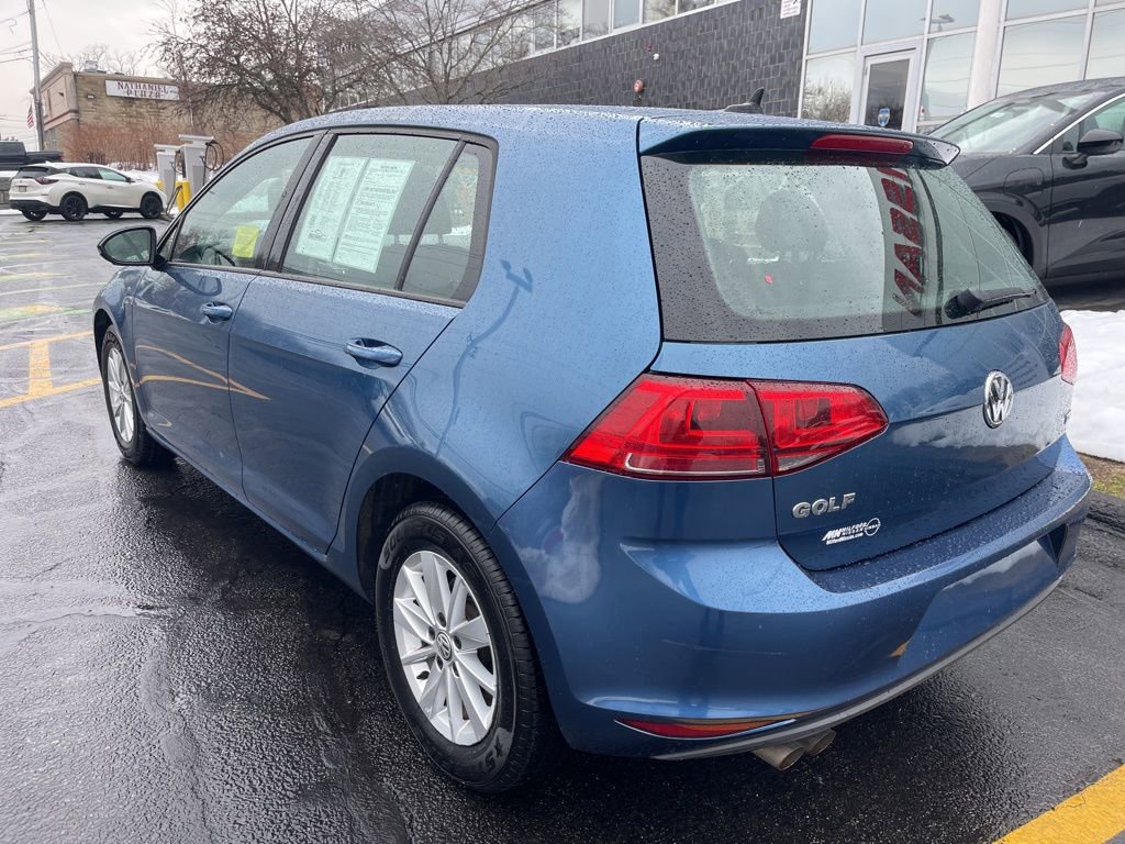 Used 2017 Volkswagen Golf S image 3