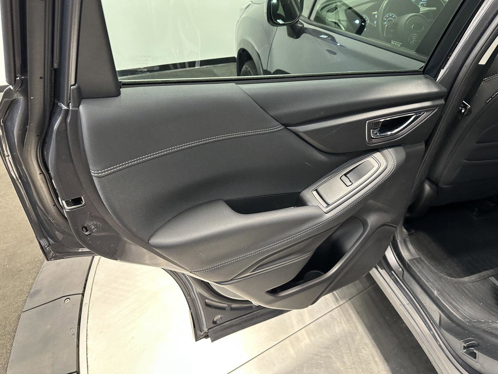 Used 2023 Subaru Forester Premium AWD/4WD image 26