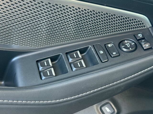 Used 2022 Acura MDX SH-AWD w/ Technology Package image 14