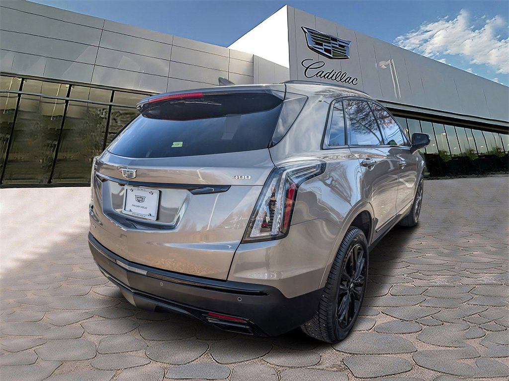 Used 2022 Cadillac XT5 Sportv w/ LPO, ONYX Package image 5