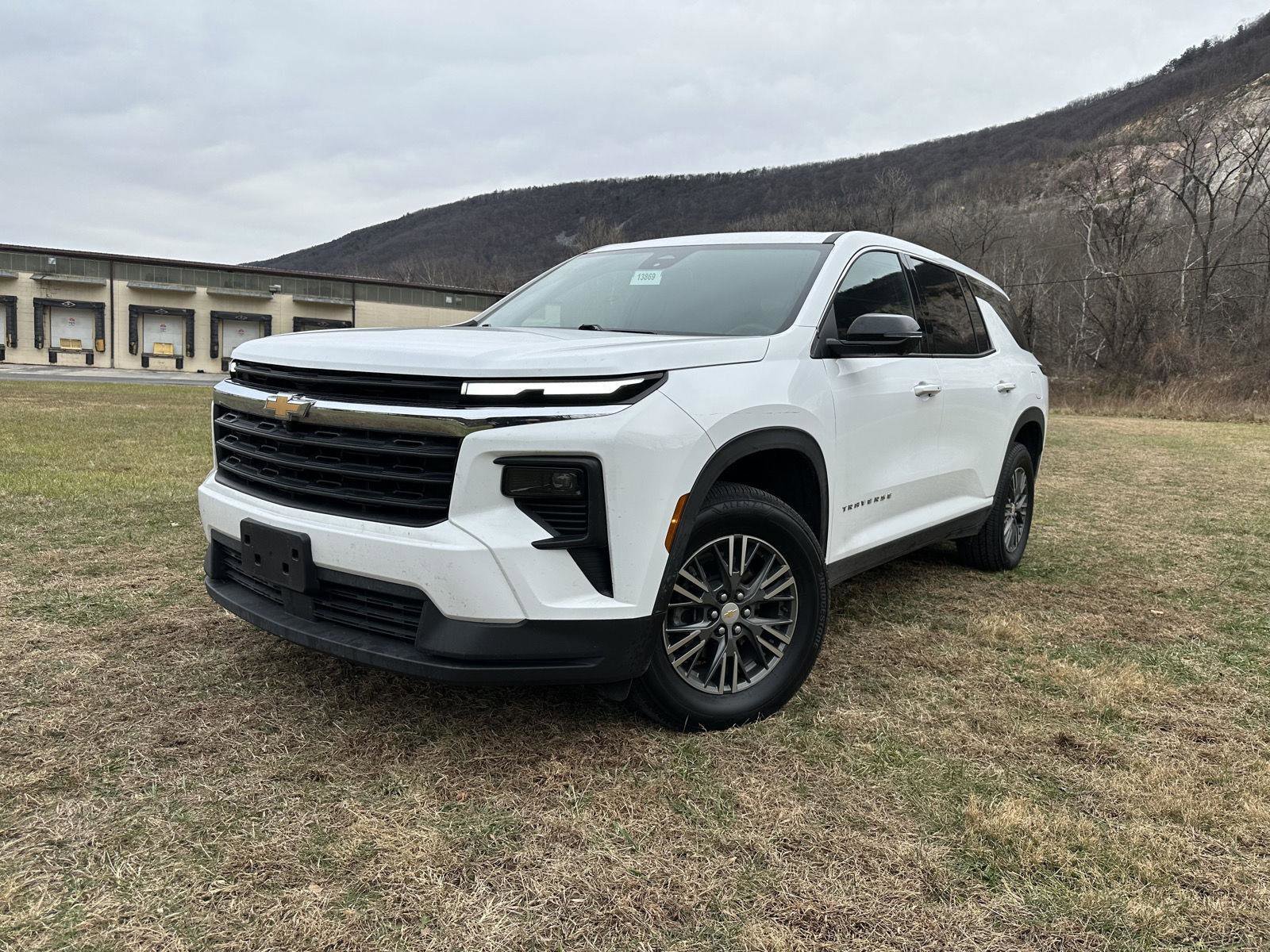 Used 2024 Chevrolet Traverse LS