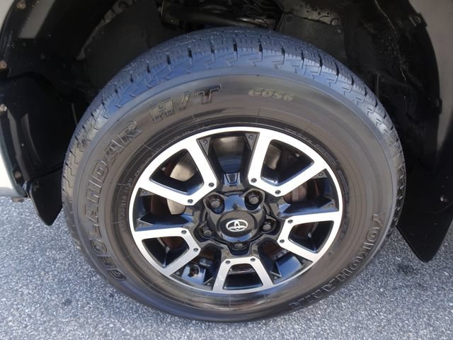 Used 2015 Toyota Tundra SR5 w/ TRD Off Road Package AWD/4WD image 36