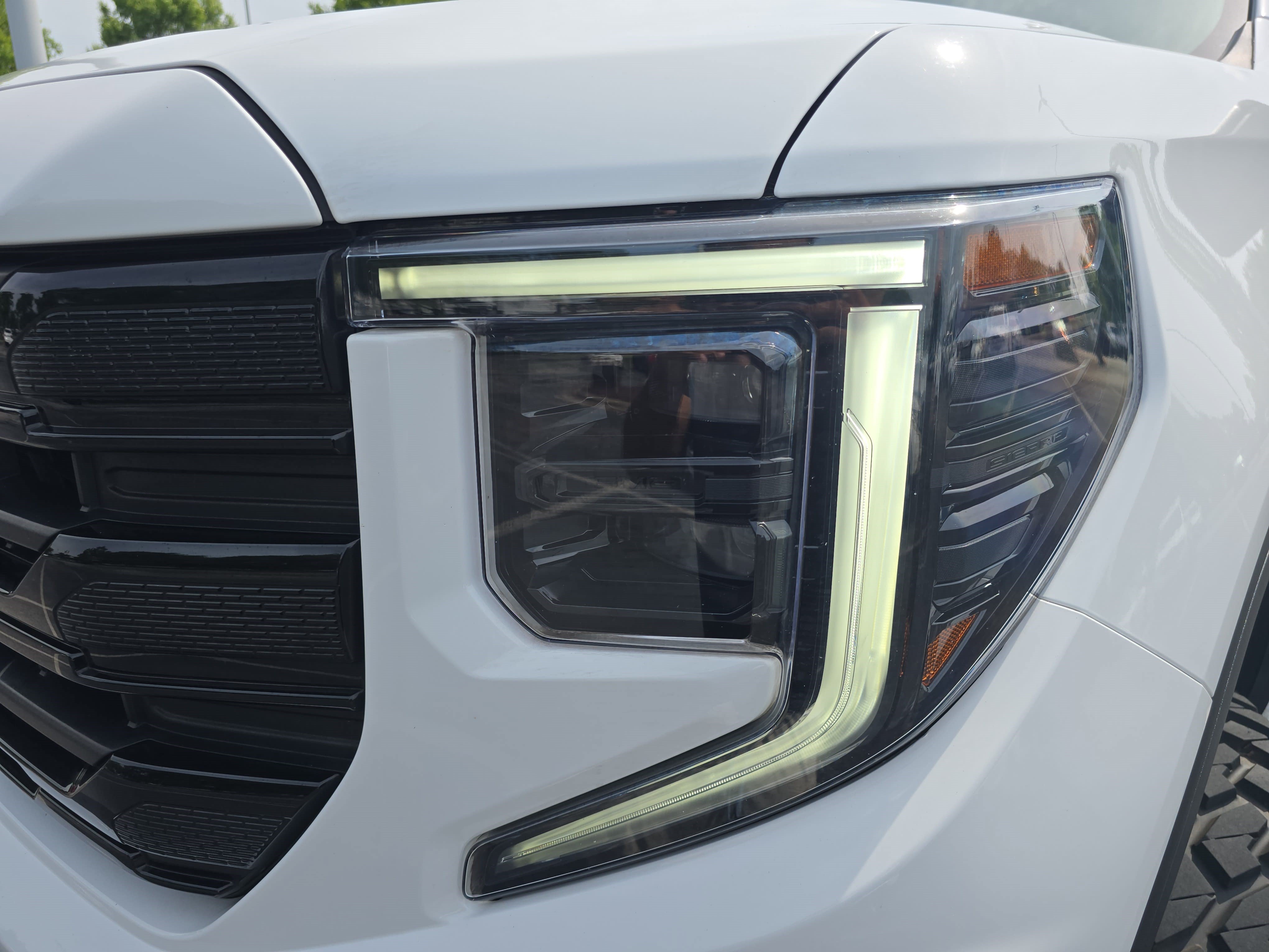 Used 2022 GMC Sierra 1500 Elevation AWD/4WD image 29
