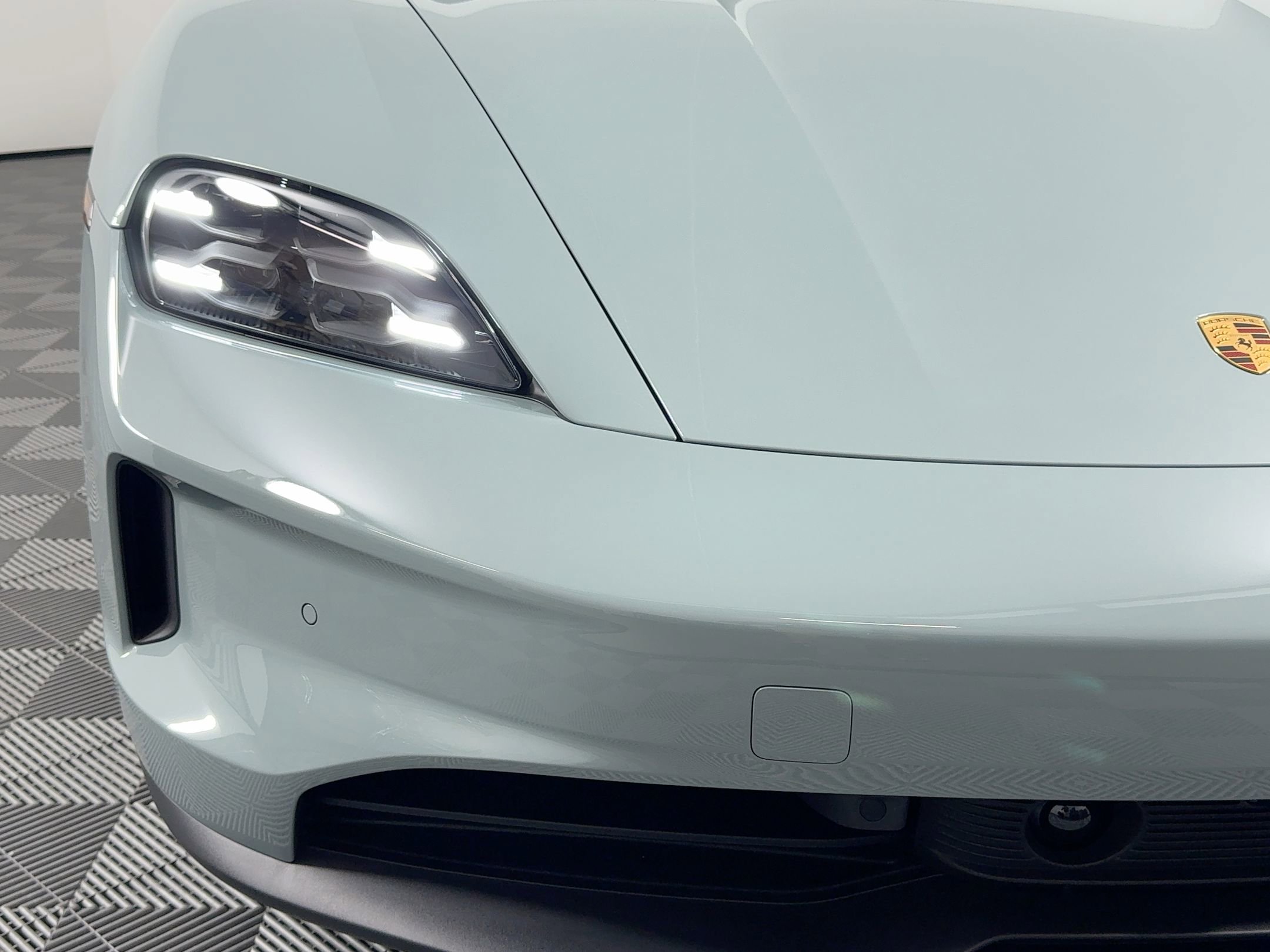 New 2026 Porsche Taycan image 11