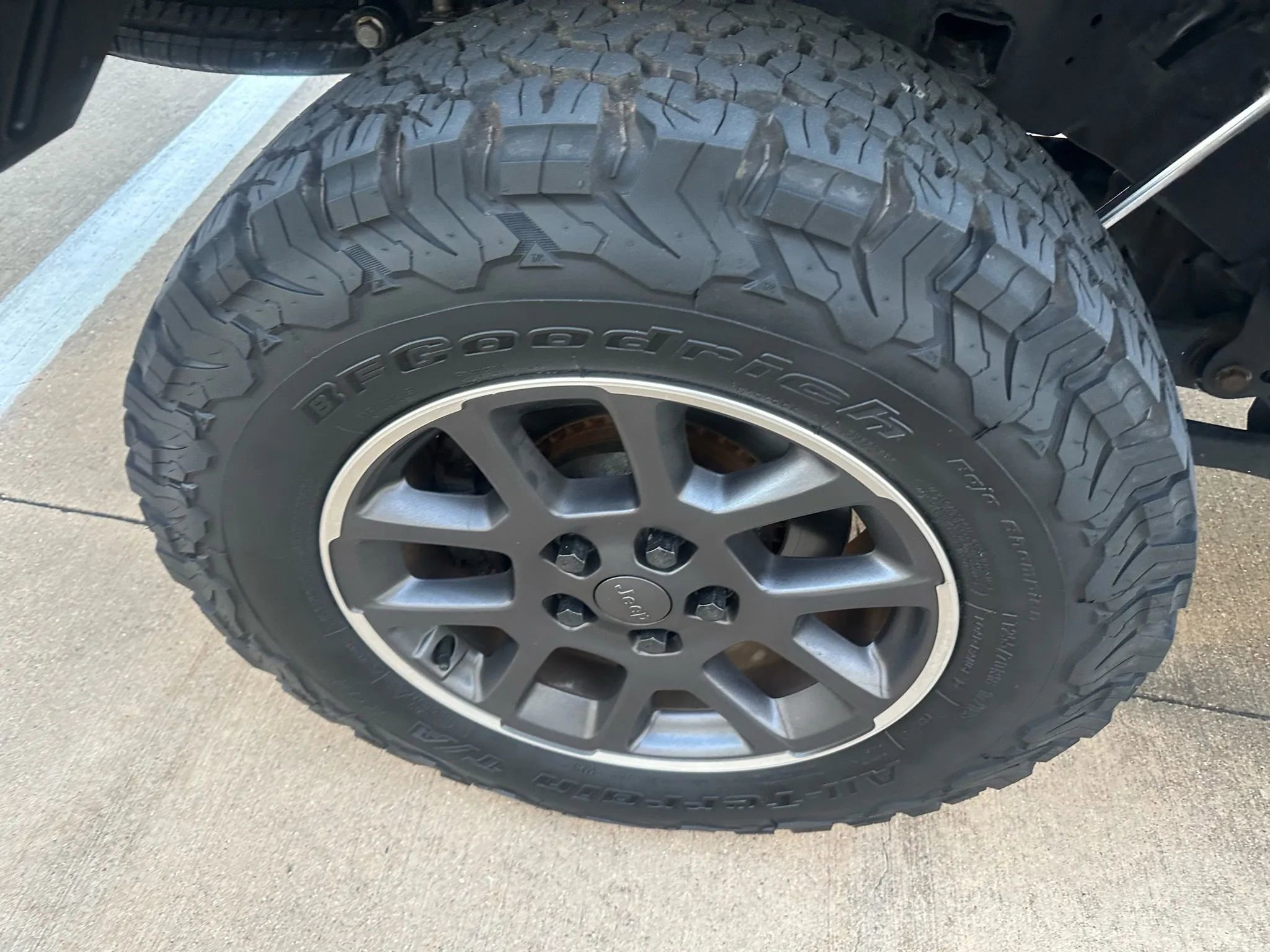 Used 2020 Jeep Gladiator Overland image 9