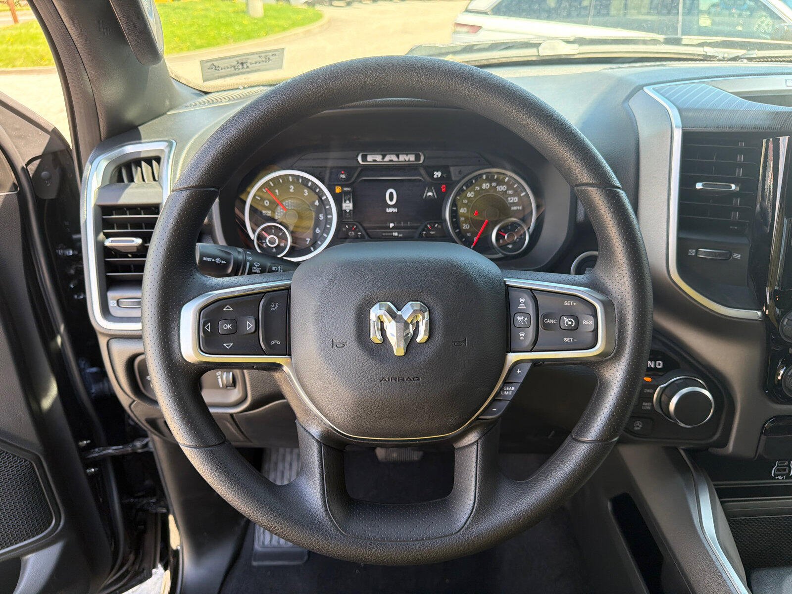 New 2026 RAM 1500 Express AWD/4WD image 12