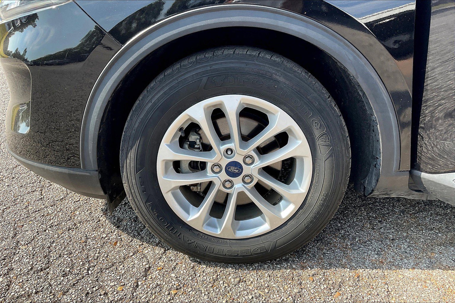 Used 2020 Ford Escape SE image 3