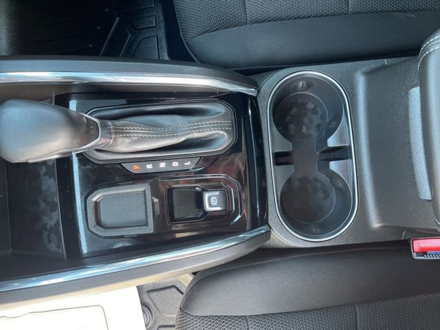 Used 2024 GMC Canyon Elevation w/ Convenience Package image 14