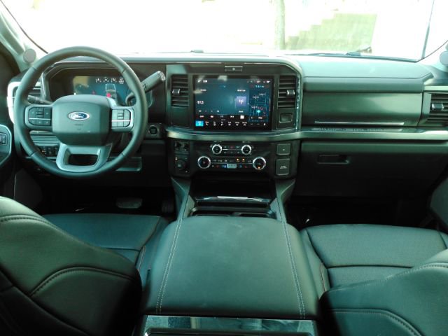 Used 2026 Ford F250 Lariat image 3