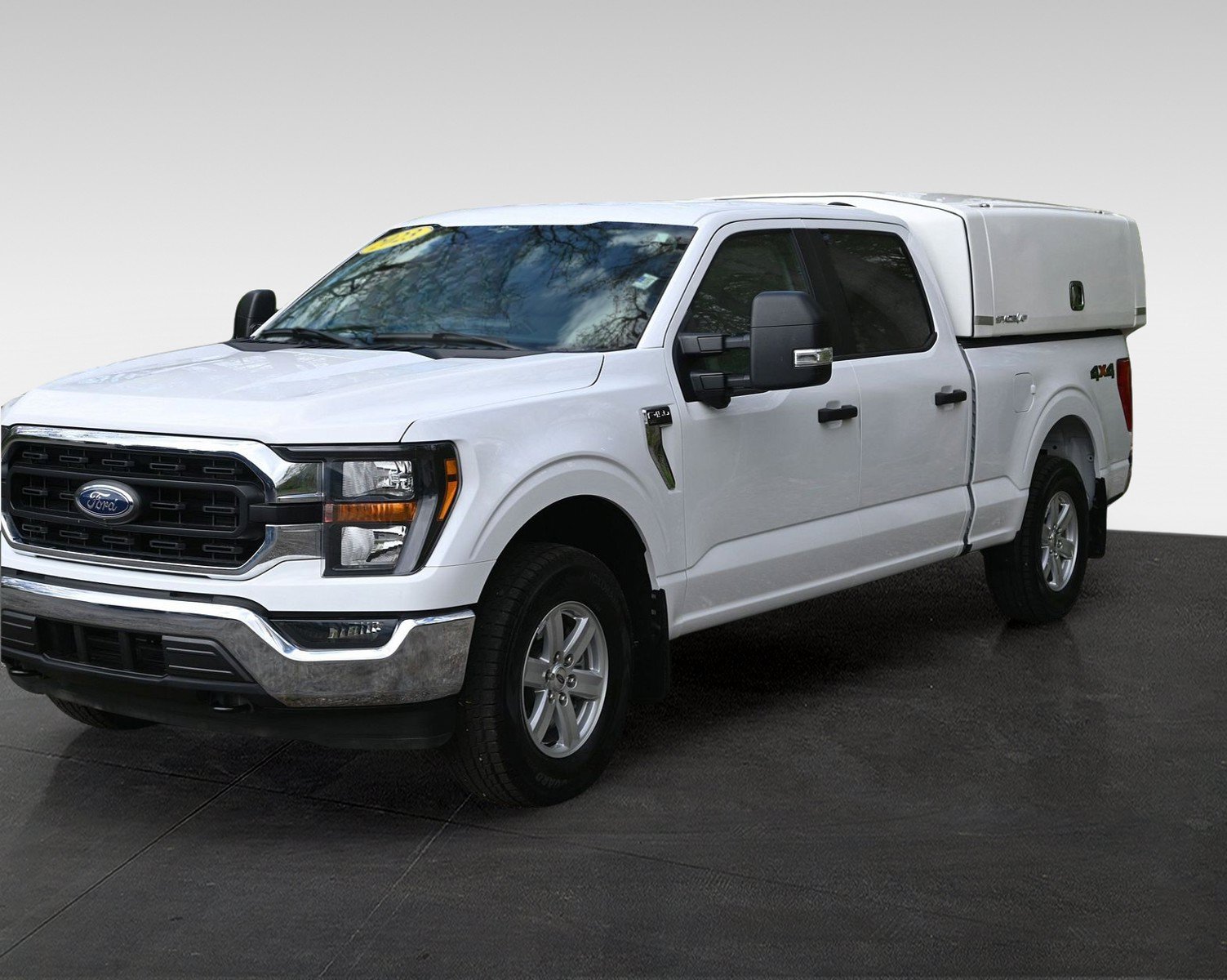 Used 2023 Ford F150 XLT w/ Trailer Tow Package AWD/4WD image 4