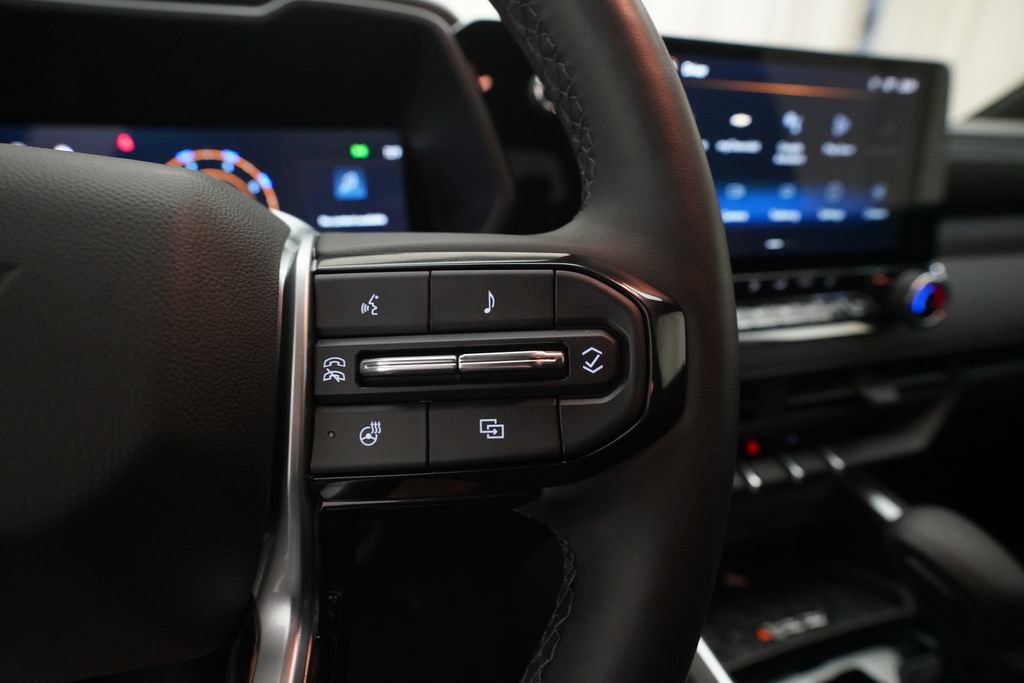 Used 2026 Chevrolet Colorado Trail Boss AWD/4WD image 24