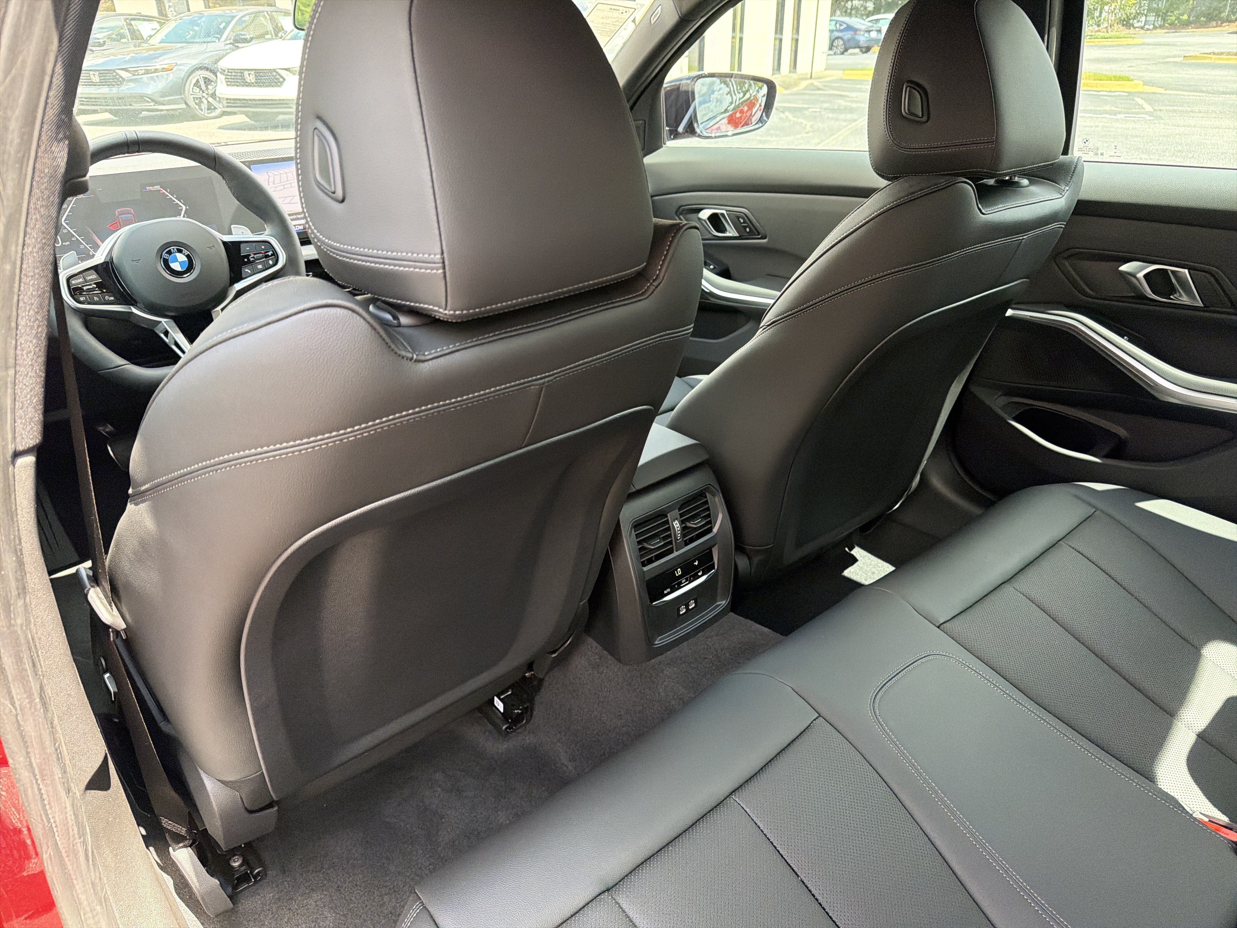 New 2026 BMW 330i Sedan w/ M Sport Package RWD image 21