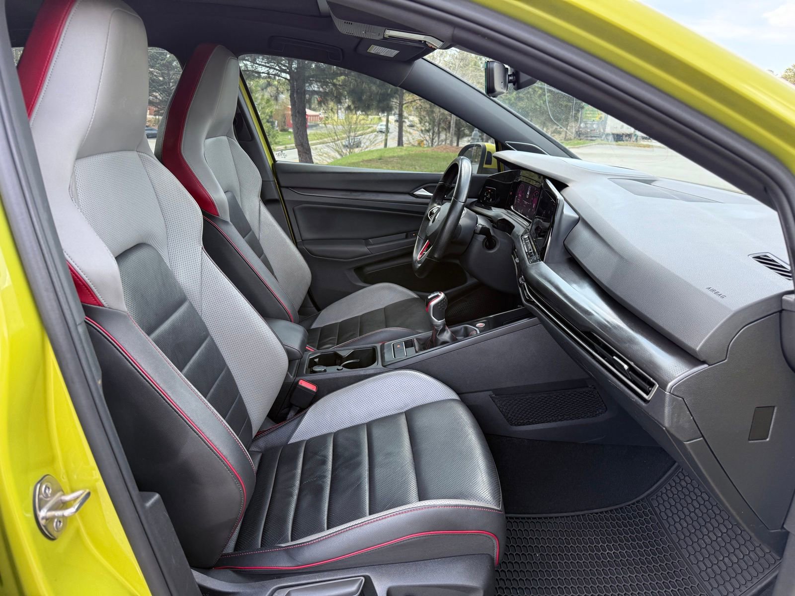 Used 2022 Volkswagen GTI Autobahn FWD image 34