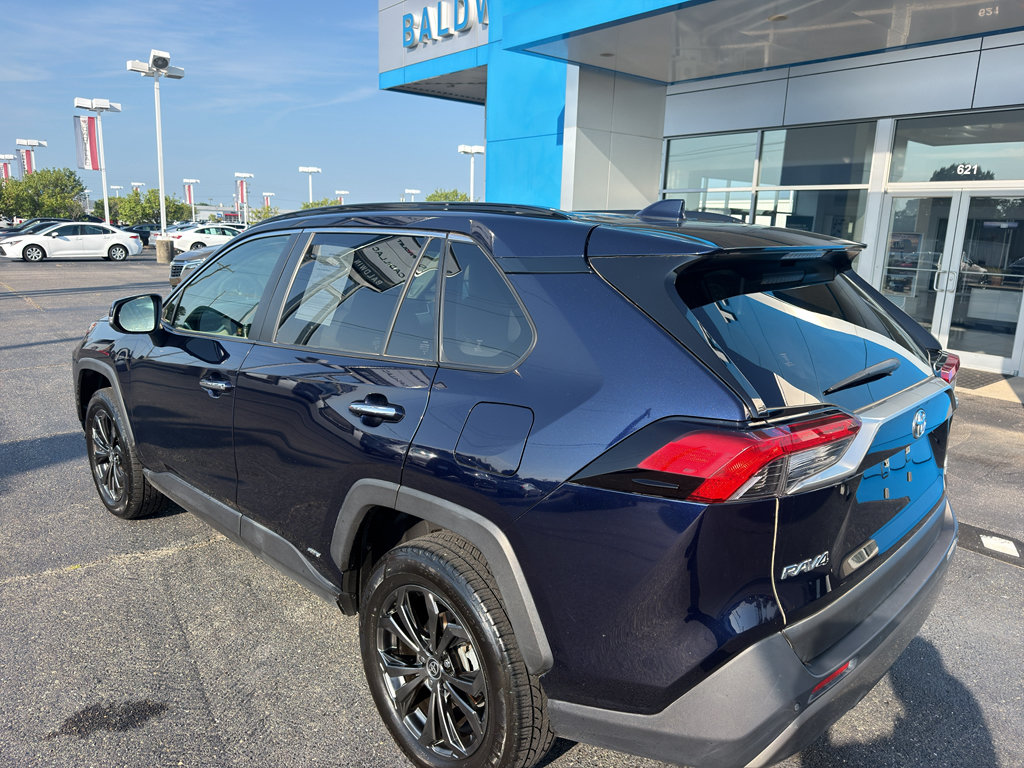 Used 2023 Toyota RAV4 Limited AWD/4WD image 7