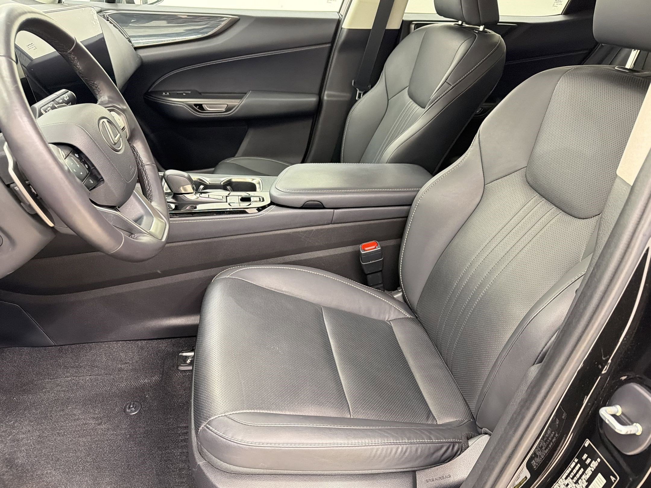 Used 2024 Lexus NX 350h AWD image 5