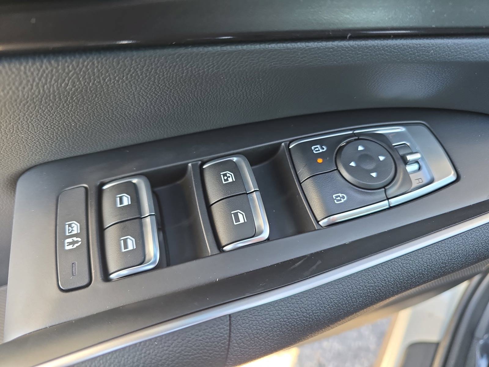 New 2026 Kia Sorento S w/ S Panoramic Sunroof Package FWD image 30