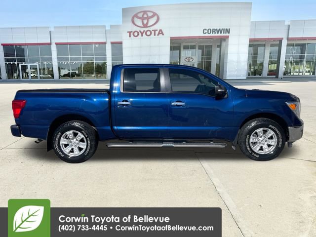 Used 2019 Nissan Titan SV w/ SV Convenience Package AWD/4WD image 6